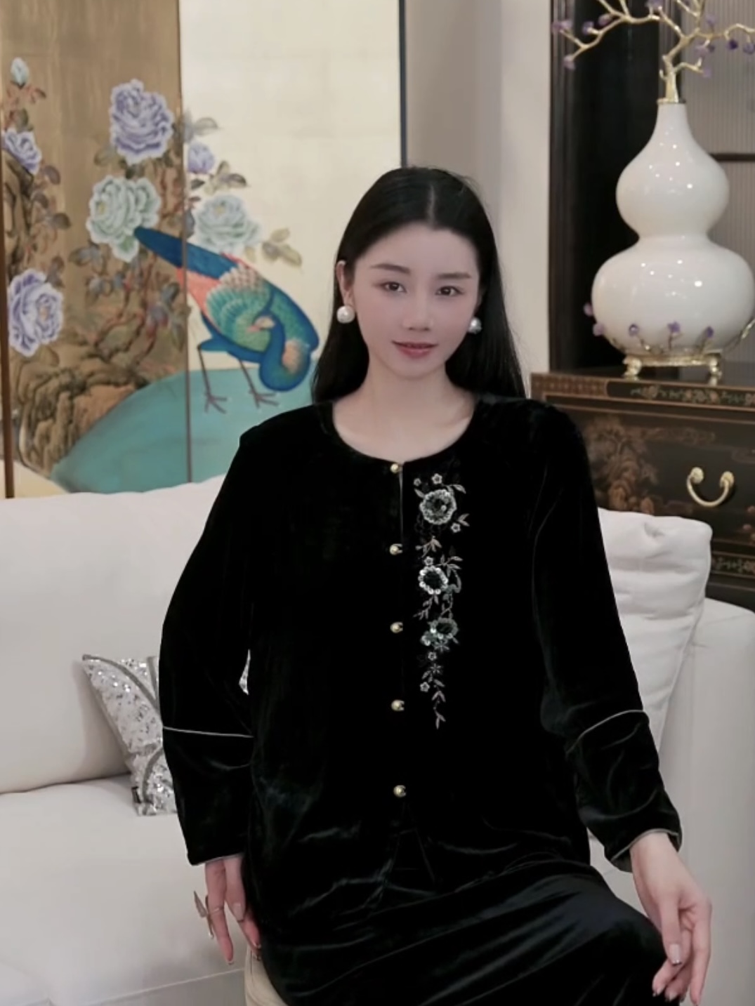 Betty Bairn【匠心/花似意】高定系列桑蚕丝短绒上衣25B-BW305