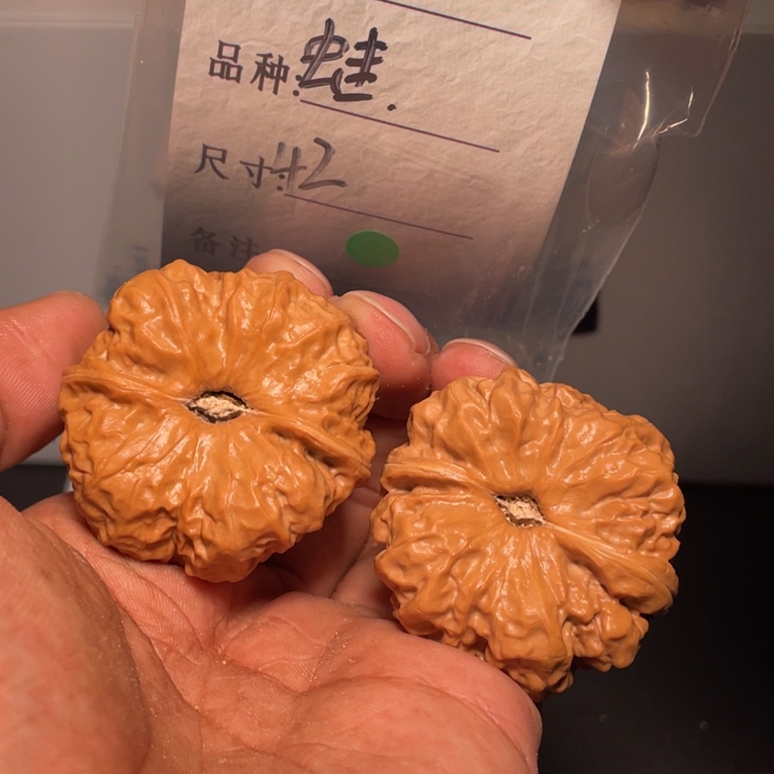 文玩核桃吊坠文玩核桃