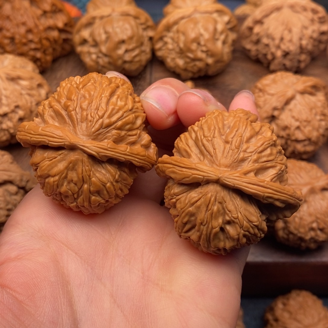 文玩核桃把件41精品球白