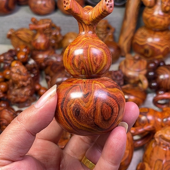 黄花梨/降香黄檀宣****馆海南黄花梨油梨工艺品