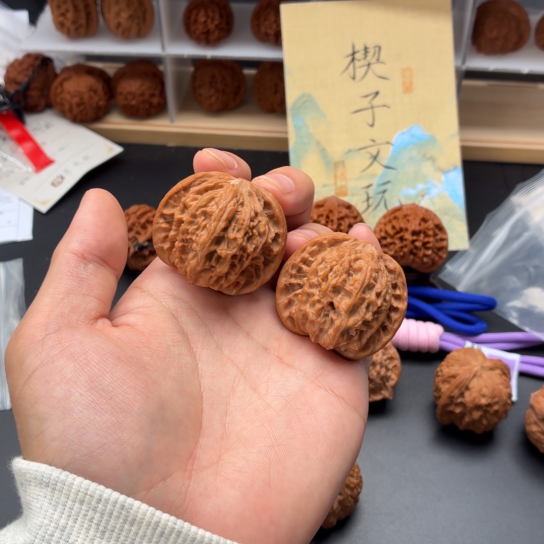 把件文玩核桃山地磨盘全品无修42（不沾药）