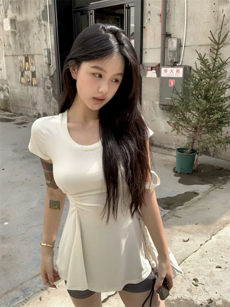 【运补6-8米】2025夏季圆领T裙掐腰正肩T桖女显瘦上衣女+白色圆领
