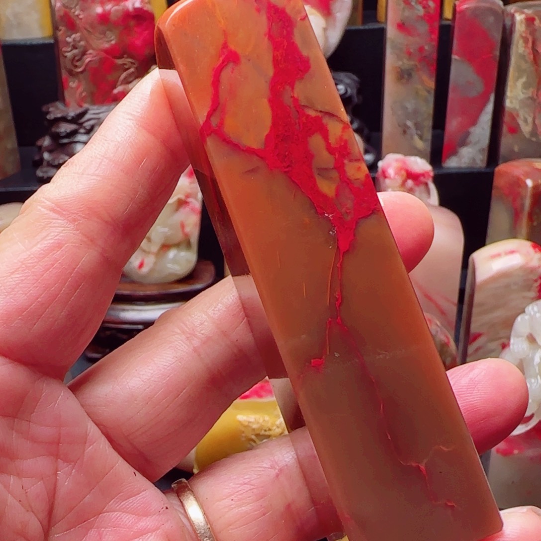 昌化石昌化鸡血石