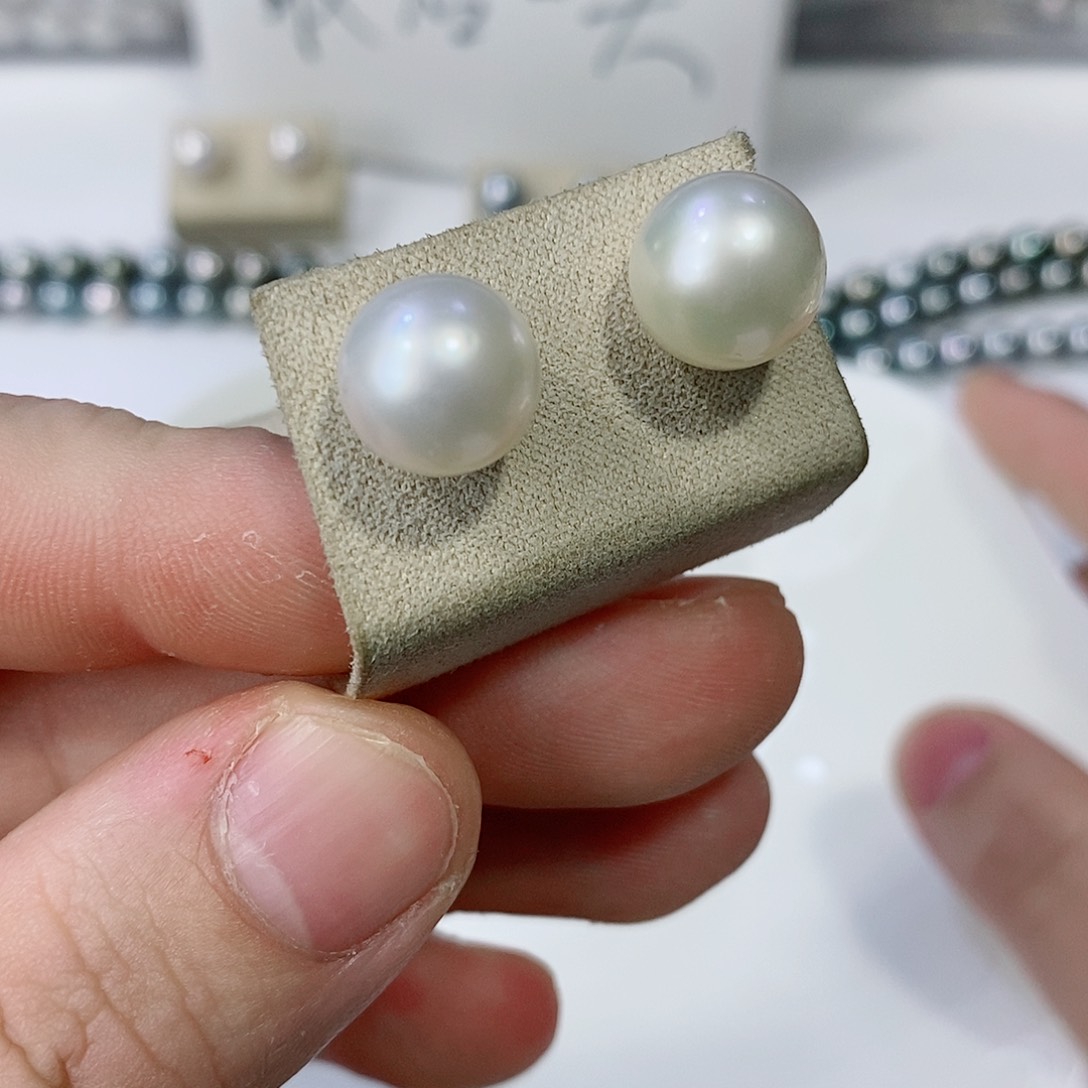 海水珍珠耳饰18K金镶嵌