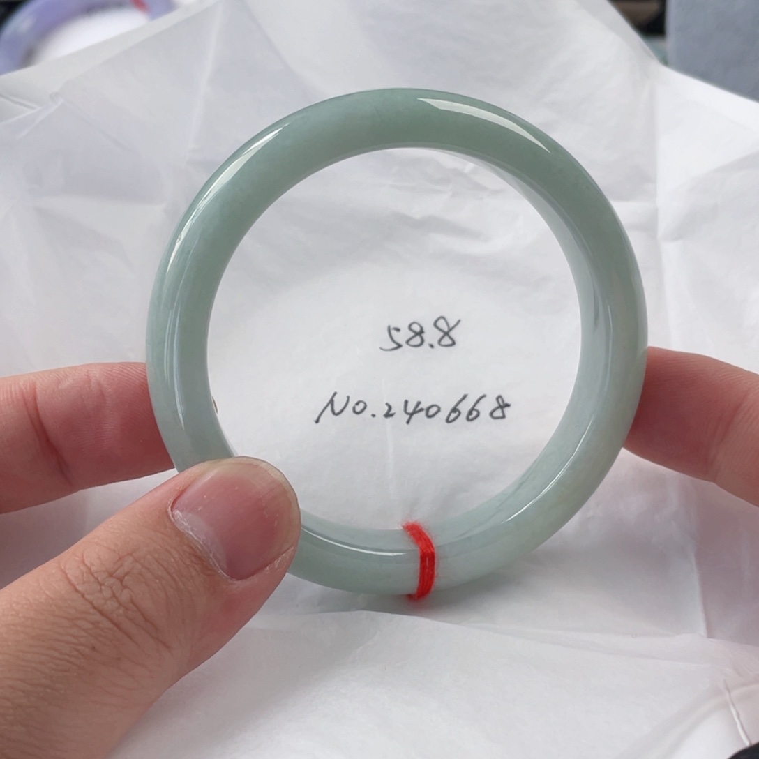 翡翠手镯未镶嵌58.8正圈