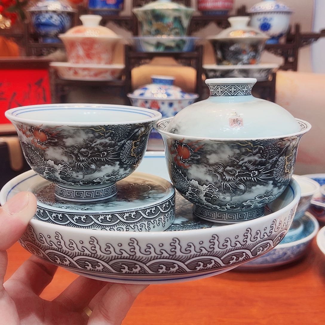 的哥哥官方大大方方疯疯癫癫的地方