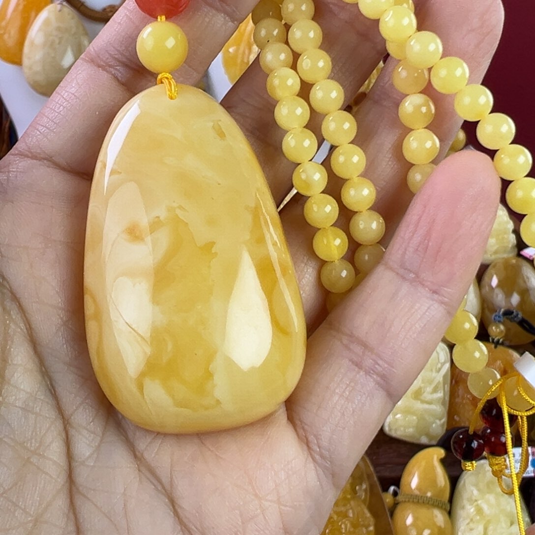 蜜蜡吊坠(赠链)未镶嵌
