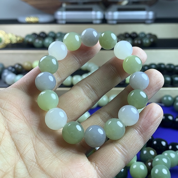 和田玉手串未镶嵌