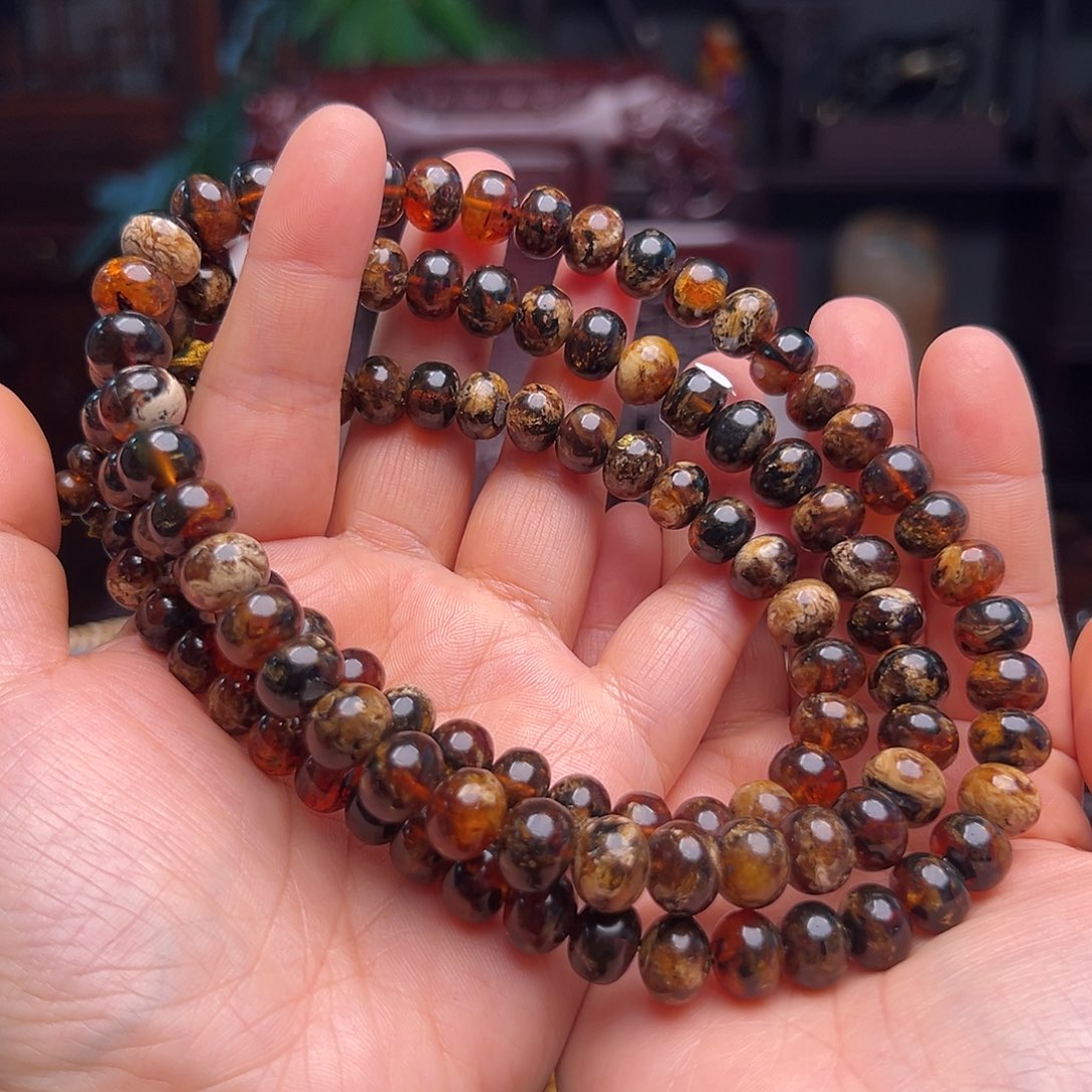 琥珀裸石未镶嵌抚顺琥珀50038。10m m