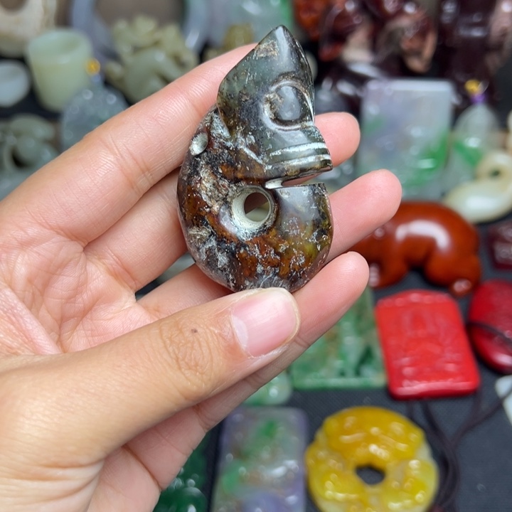 和田玉（糖玉）未镶嵌挂件