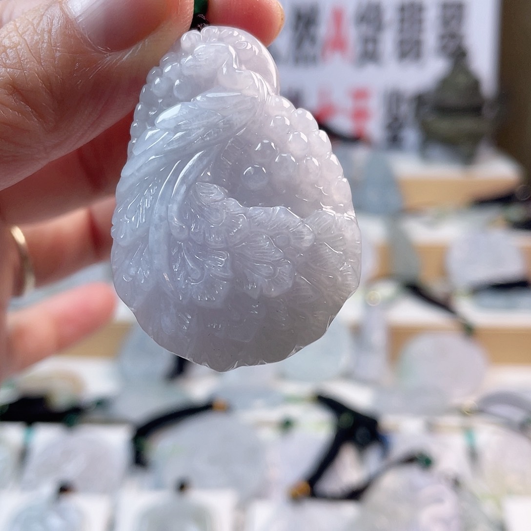 翡翠颈饰未镶嵌0366挂件