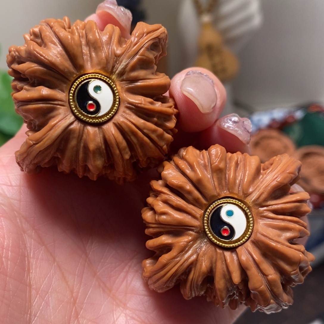 文玩核桃把件45尺寸全品四座楼