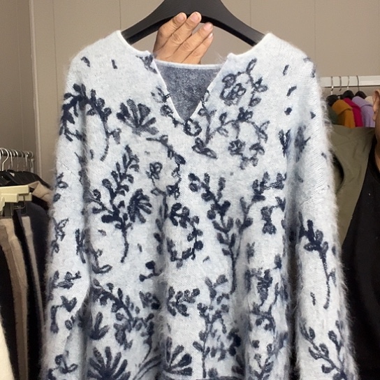 青花瓷加厚圆领毛衣