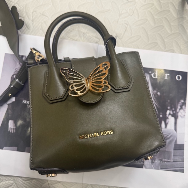 99新 MICHAEL KORS/迈克高仕 大麦中古/MK/军绿色蝴蝶斜挎包/
