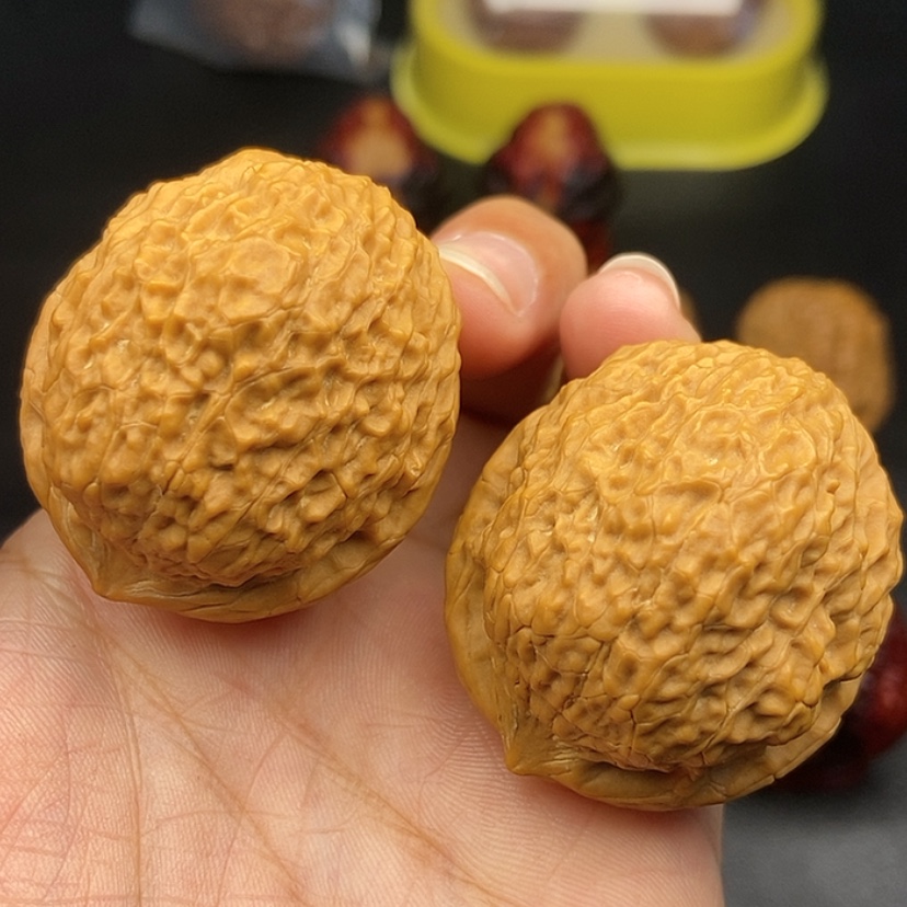 【闪购商品】把件文玩核桃42尺密纹狮子头54克