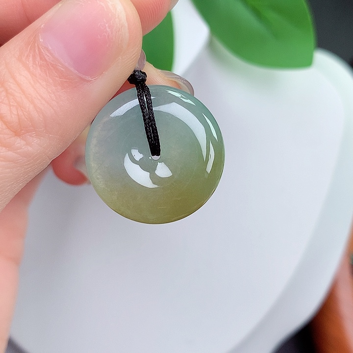 颈饰未镶嵌翡翠23.3-5.5mm