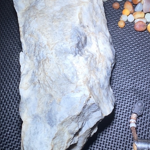 新疆和田原石石头