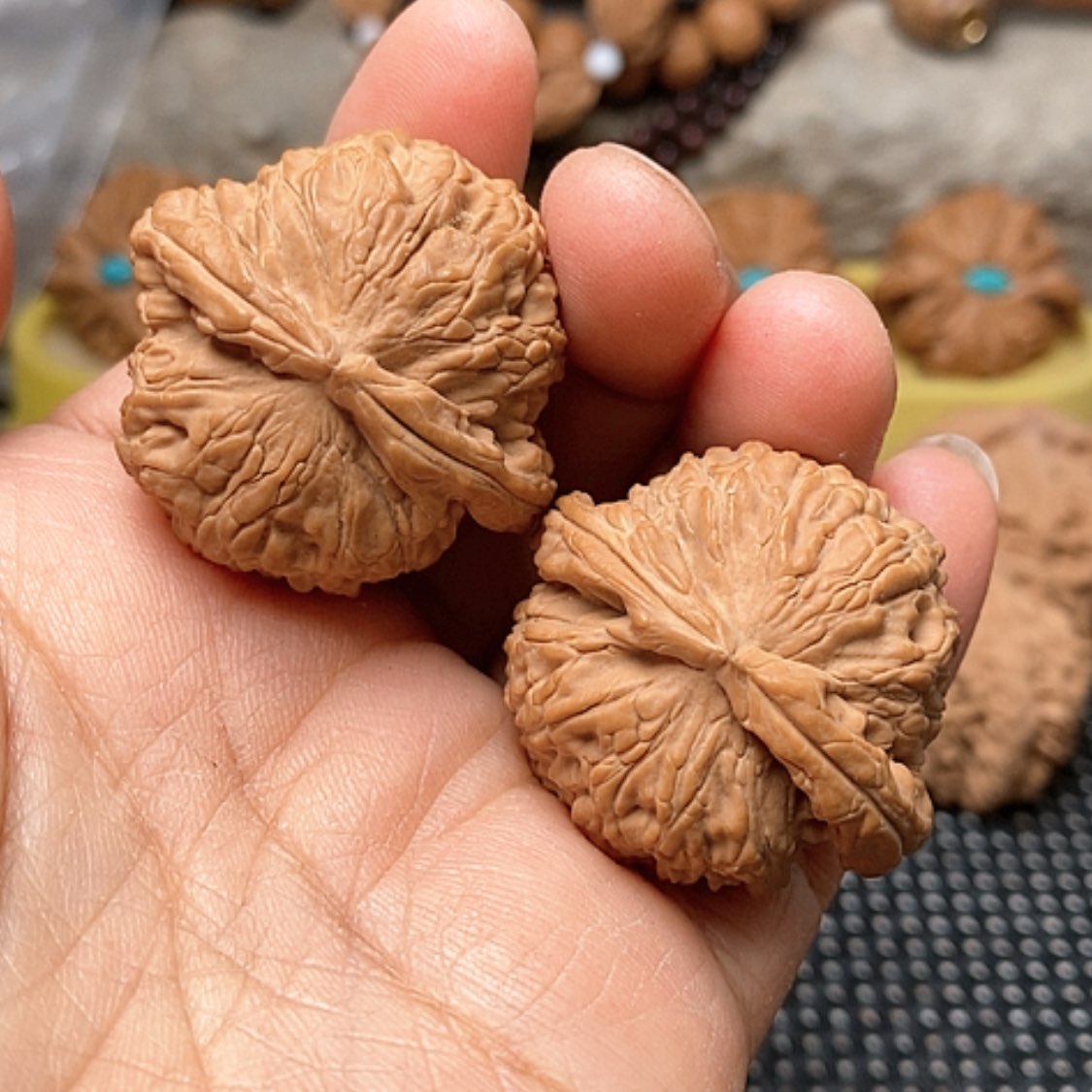 【闪购商品】文玩核桃把件全品闷白36