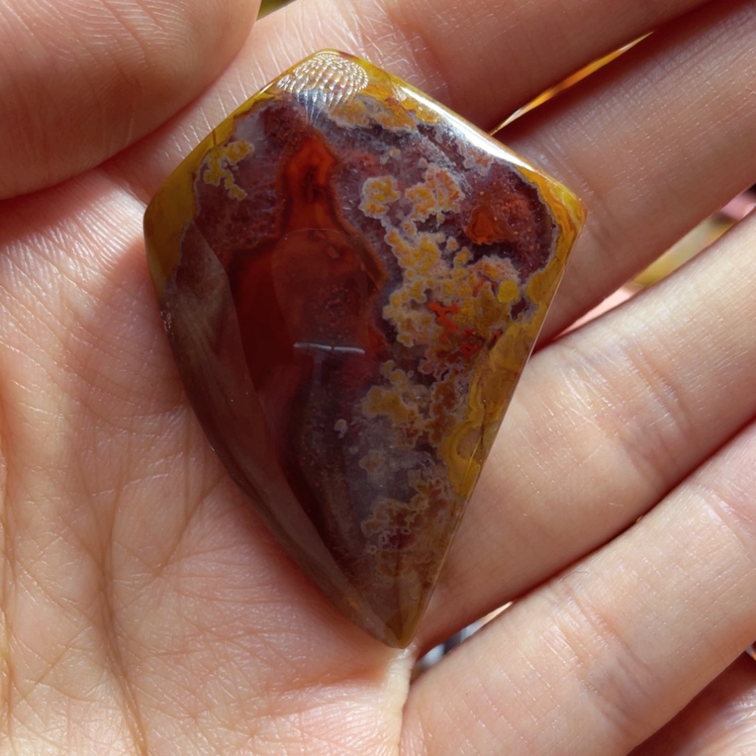 玛瑙/玉髓颈饰未镶嵌菌**娜