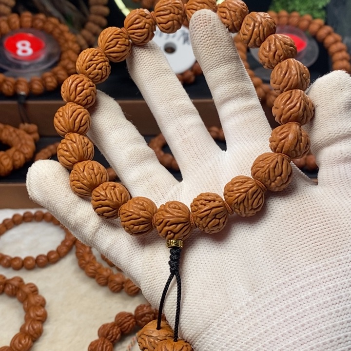 桃核吊坠秦岭龙纹