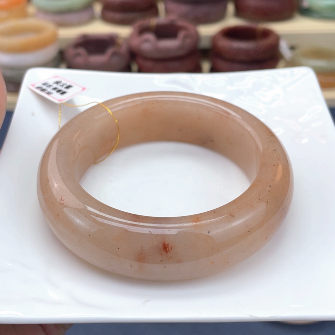 【闪购商品】石英质玉手镯未镶嵌