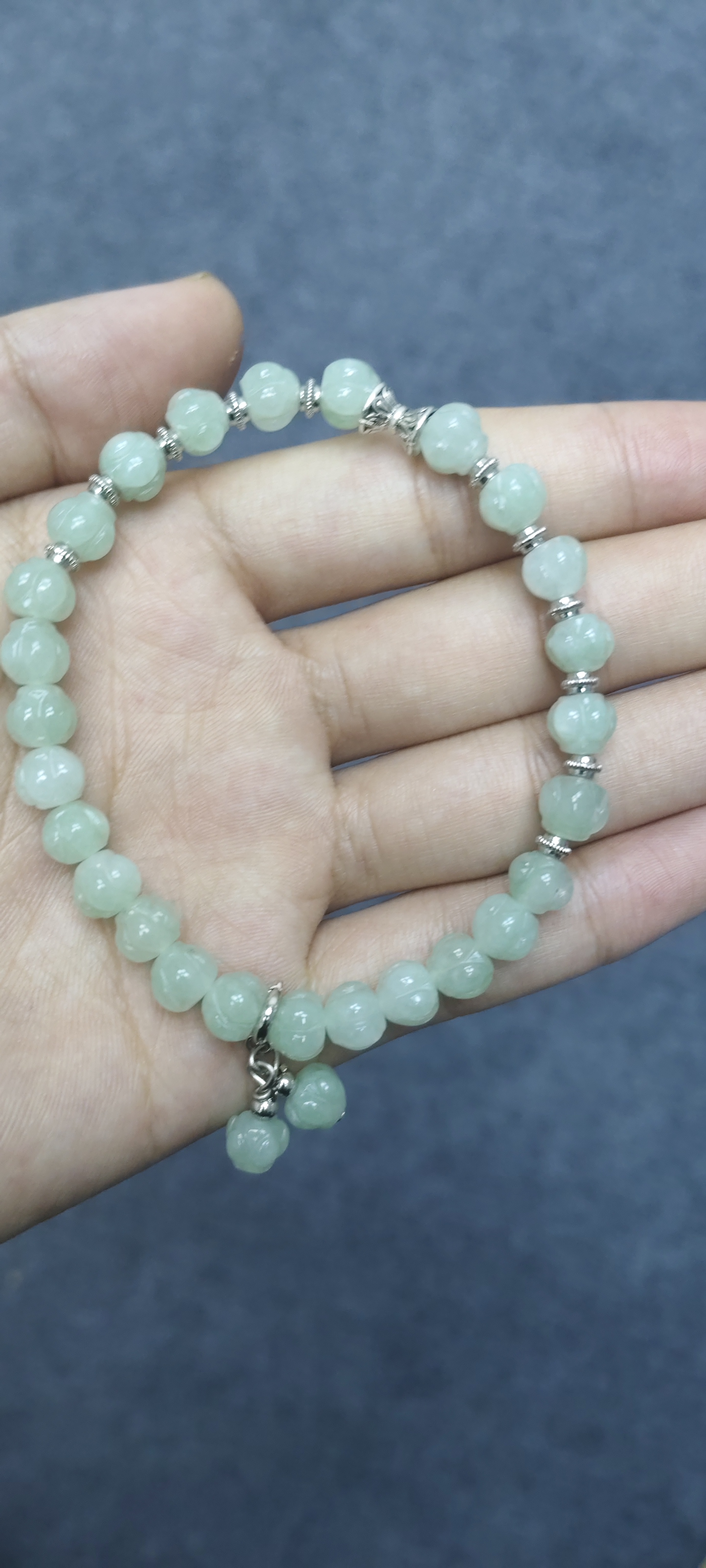 天然翡翠莲花手串