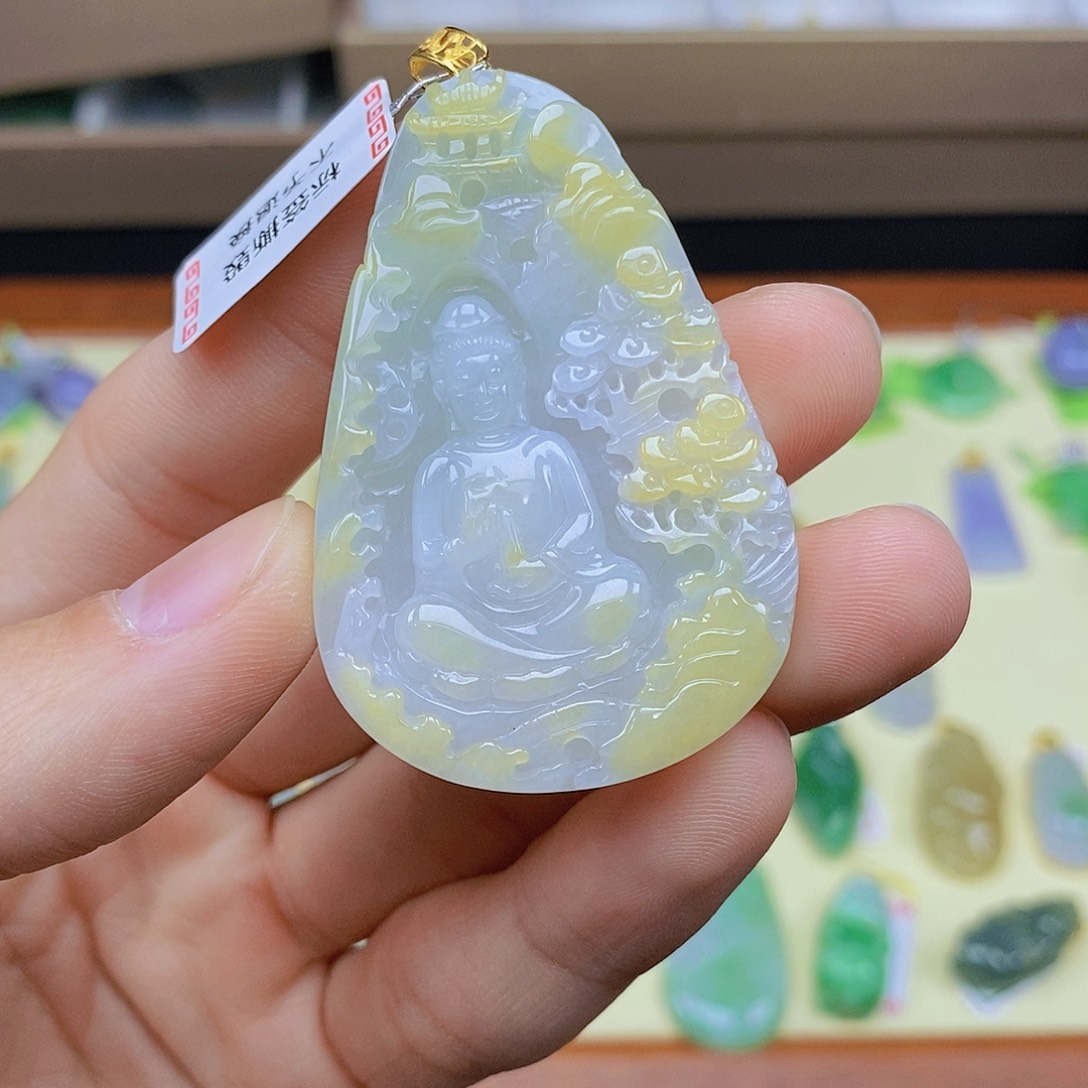 翡翠颈饰18K金镶嵌翡翠