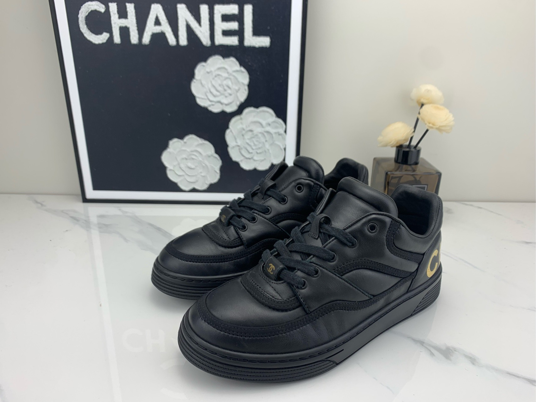 99新 Chanel/香奈儿 黑色板鞋 35码/mg00089