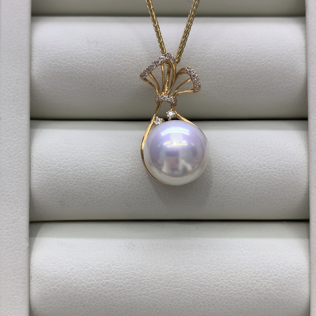 18K金镶嵌吊坠(不含链)淡水珍珠