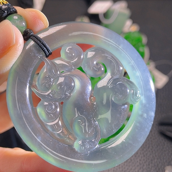 翡翠颈饰未镶嵌40，