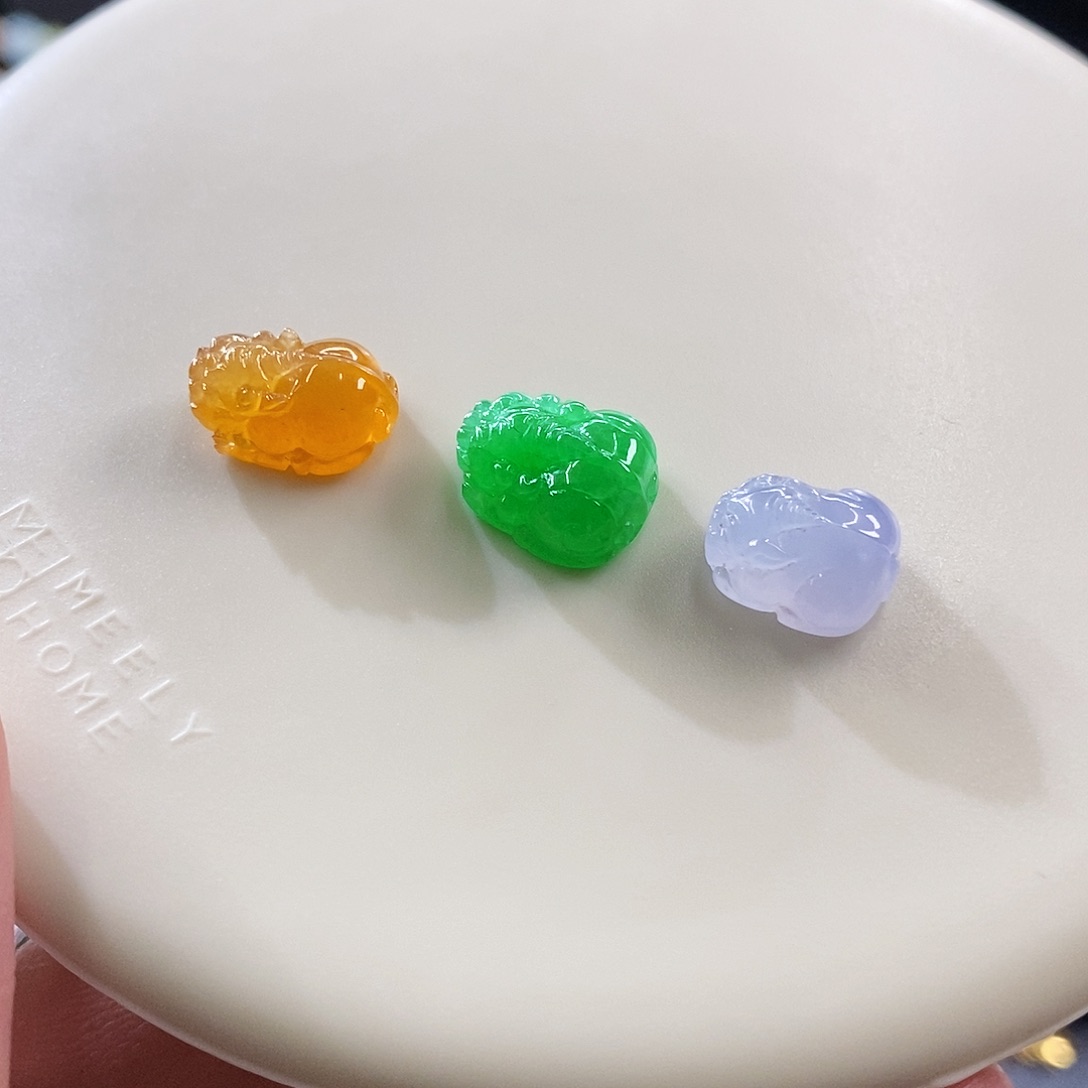 散珠翡翠每个不同价，多样性发其一