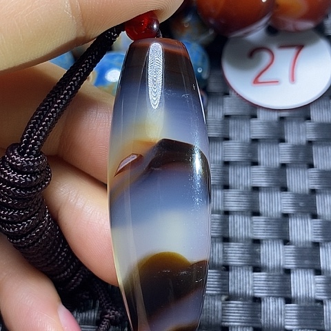 未镶嵌颈饰玛瑙/玉髓易*