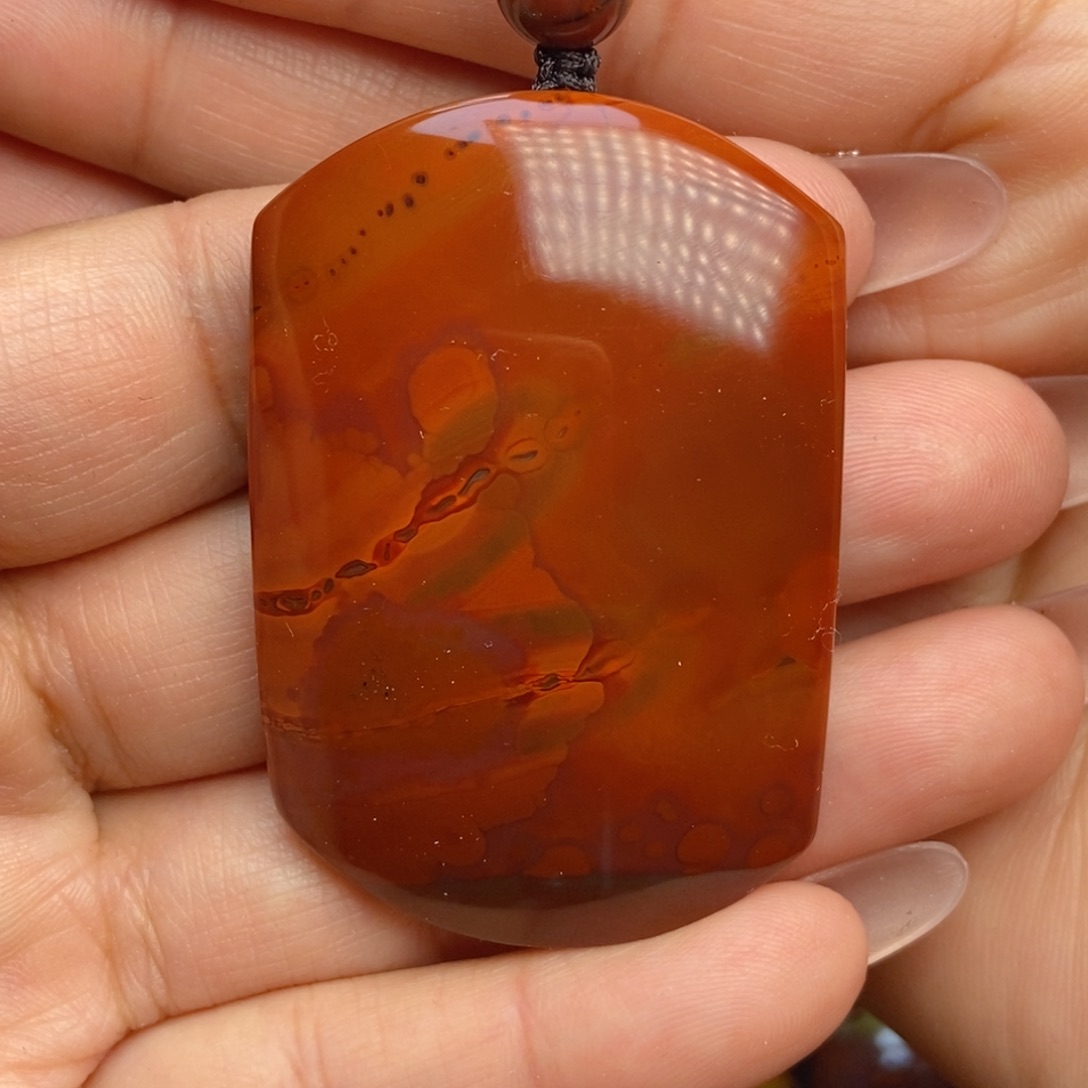 玛瑙/玉髓颈饰未镶嵌战国红