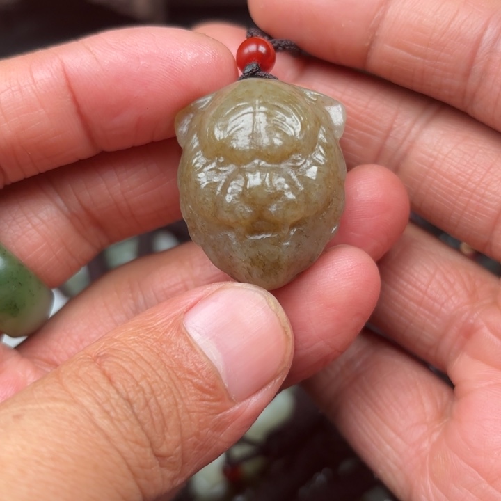 和田玉吊坠未镶嵌