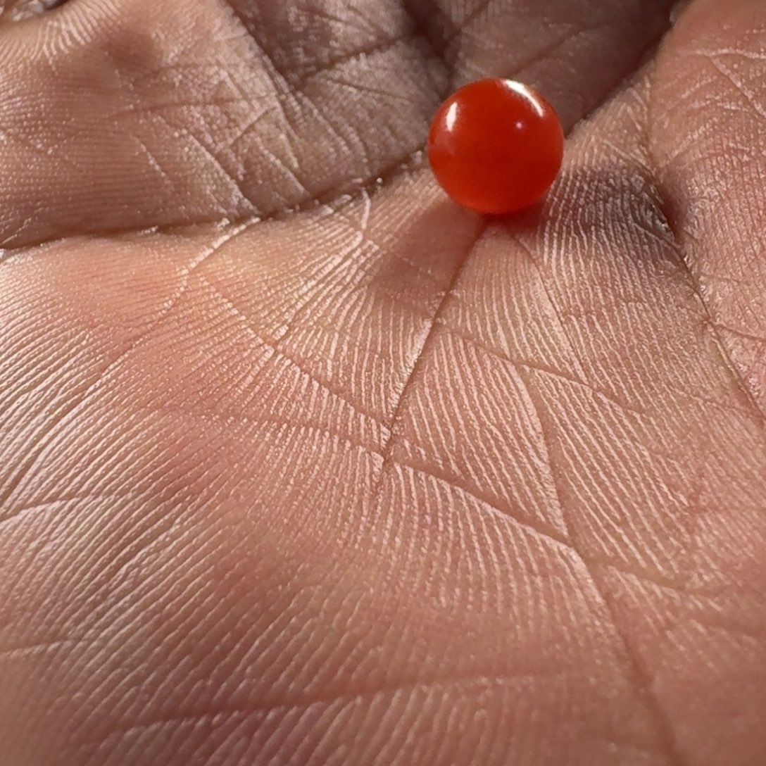 天***风南红玛瑙未镶嵌圆珠