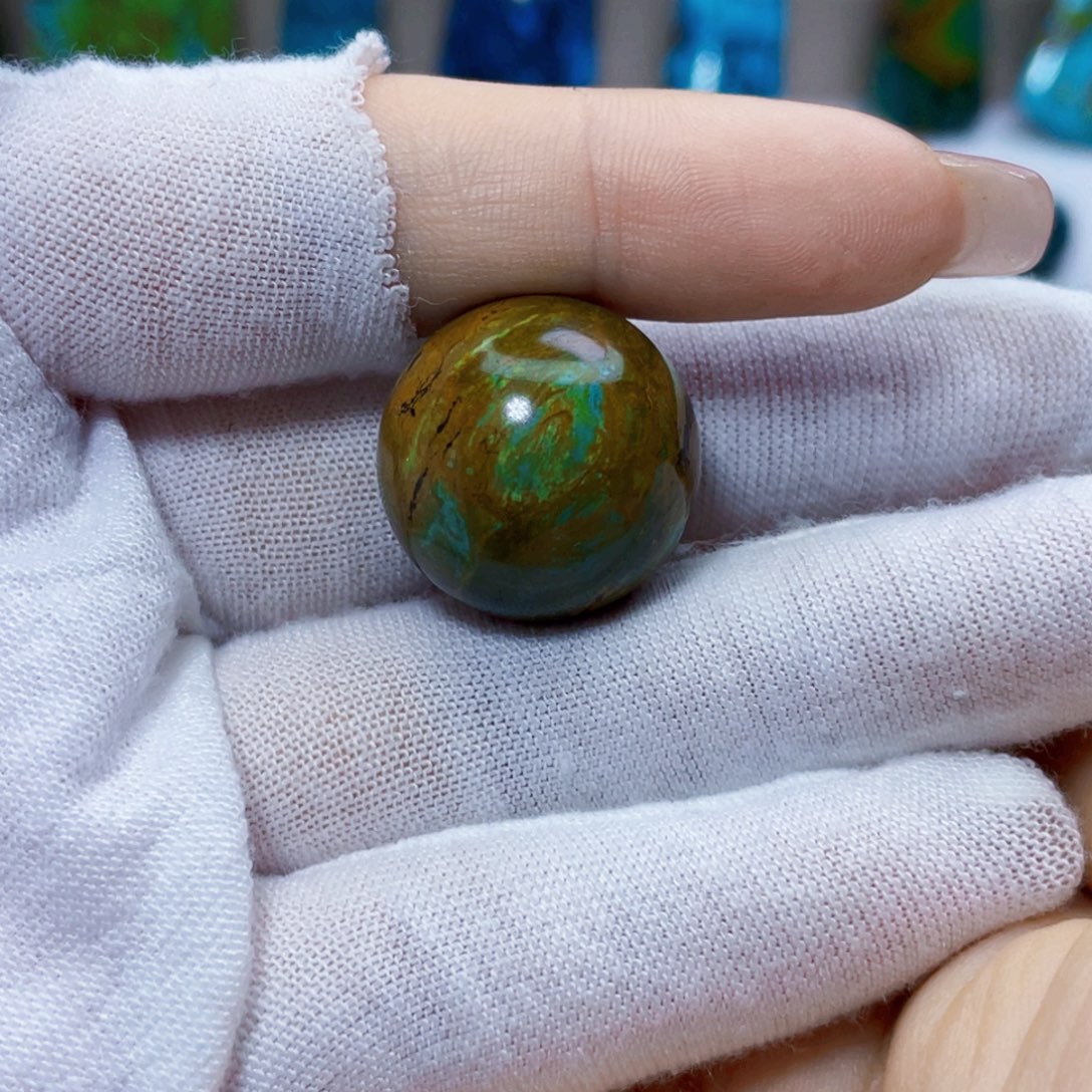 绿松石未镶嵌饰品