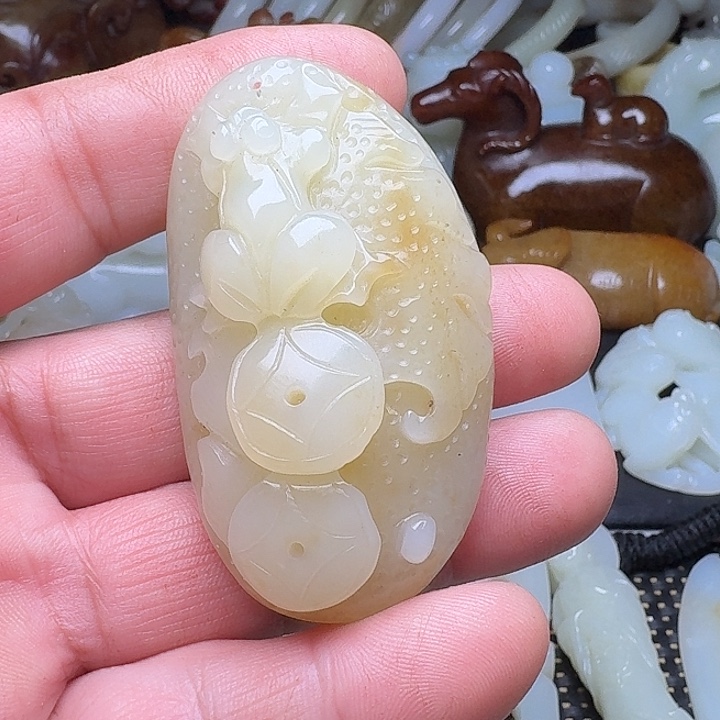 未镶嵌和田玉挂件