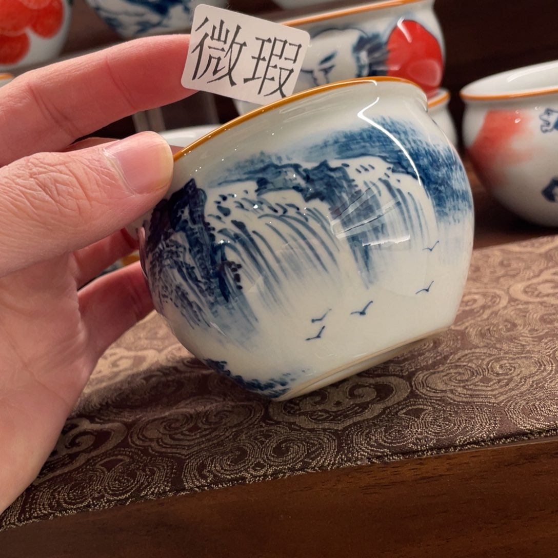 釉下手绘茶具微瑕