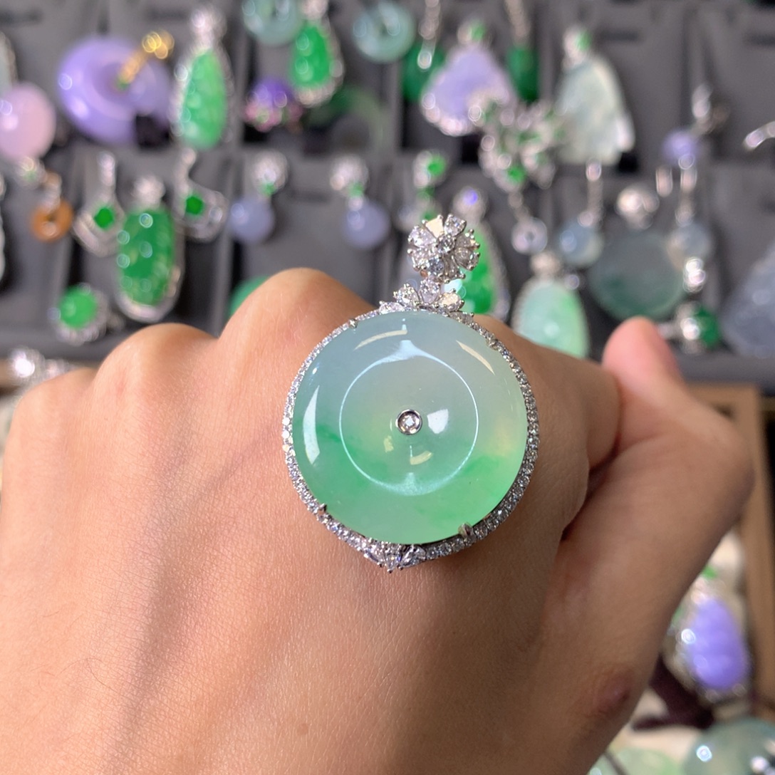 翡翠18K金镶嵌吊坠(不含链)