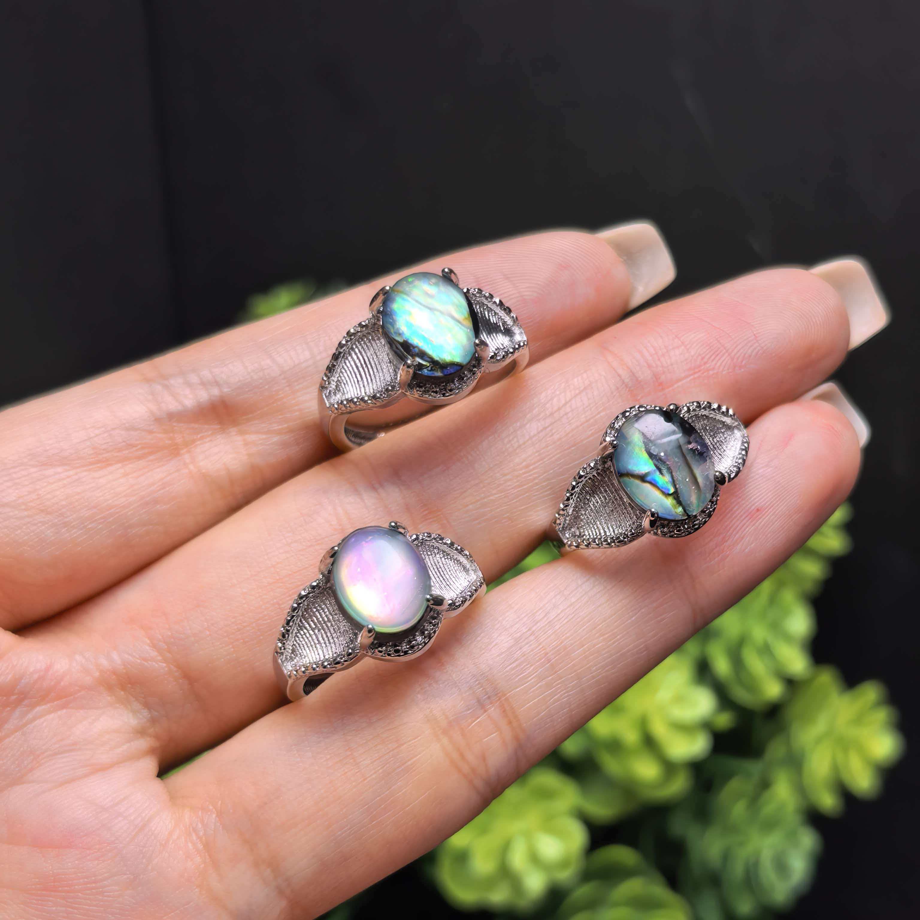 CT11359【东齐珠宝】七色炫彩贝壳戒指-多样性发货只发一件