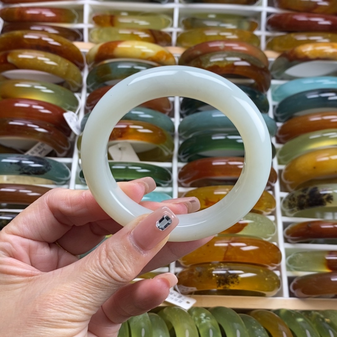 未镶嵌蛇纹石玉手镯54