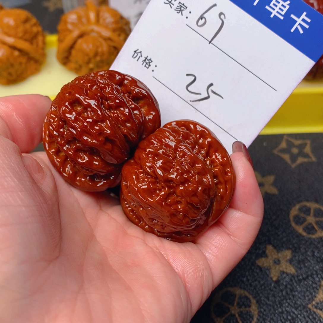 把件文玩核桃白狮子