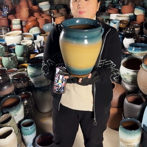 口20高27瑕疵一个盆子。 