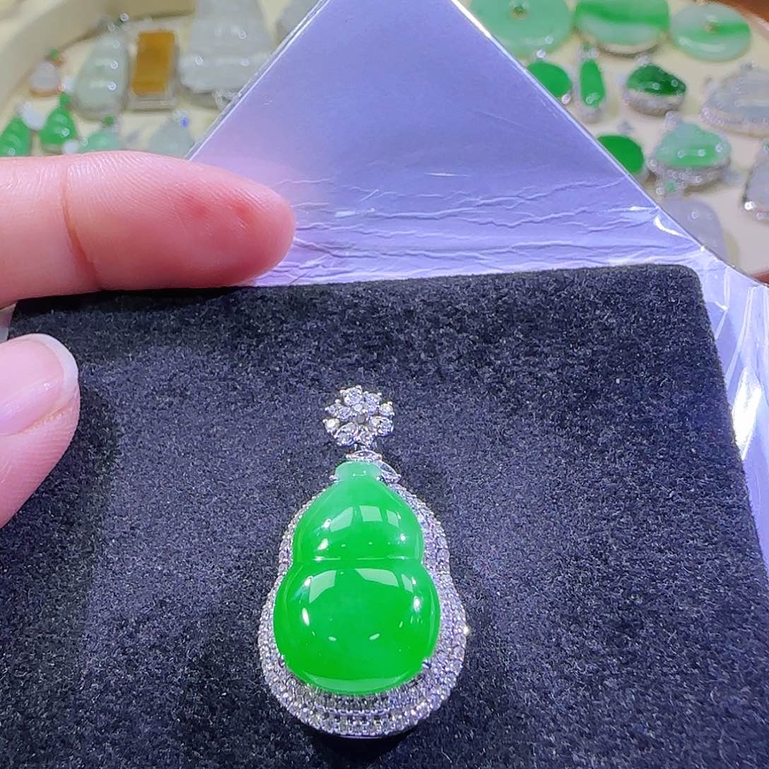 翡翠18K金镶嵌吊坠(不含链)