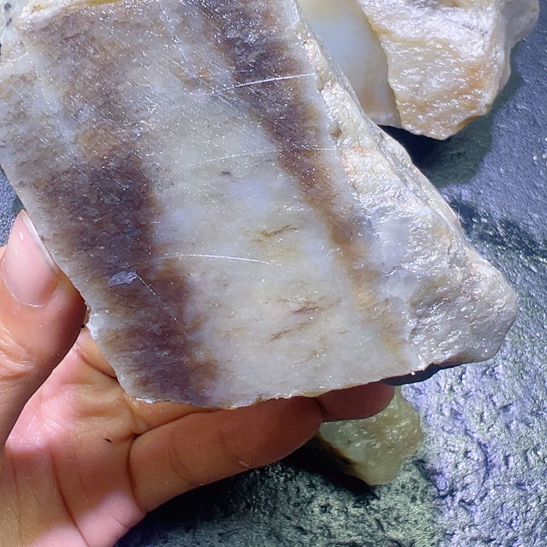 和田玉未镶嵌珠宝半成品