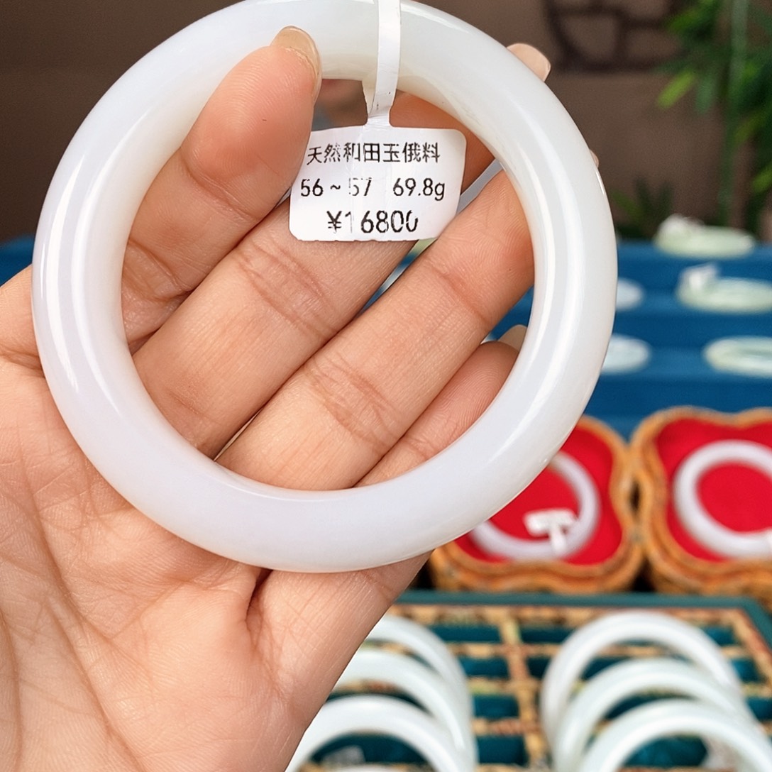 未镶嵌手镯和田玉E058