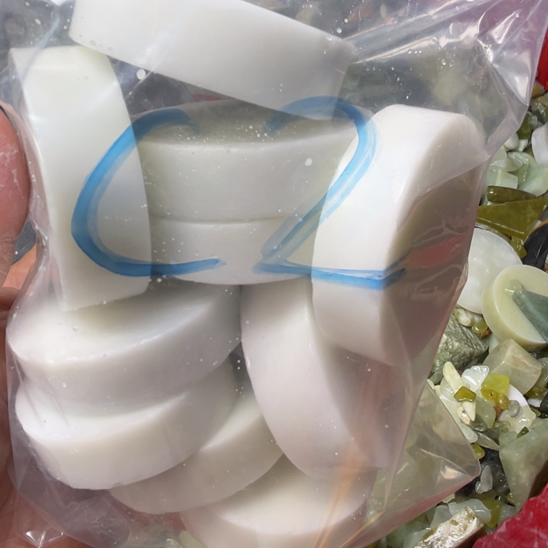 真***对蛇纹石玉未镶嵌岫玉手镯心，平安无事牌