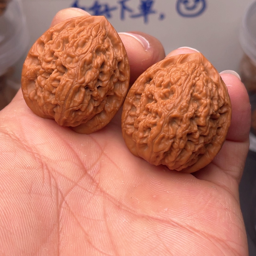 文玩核桃吊坠33水龙纹