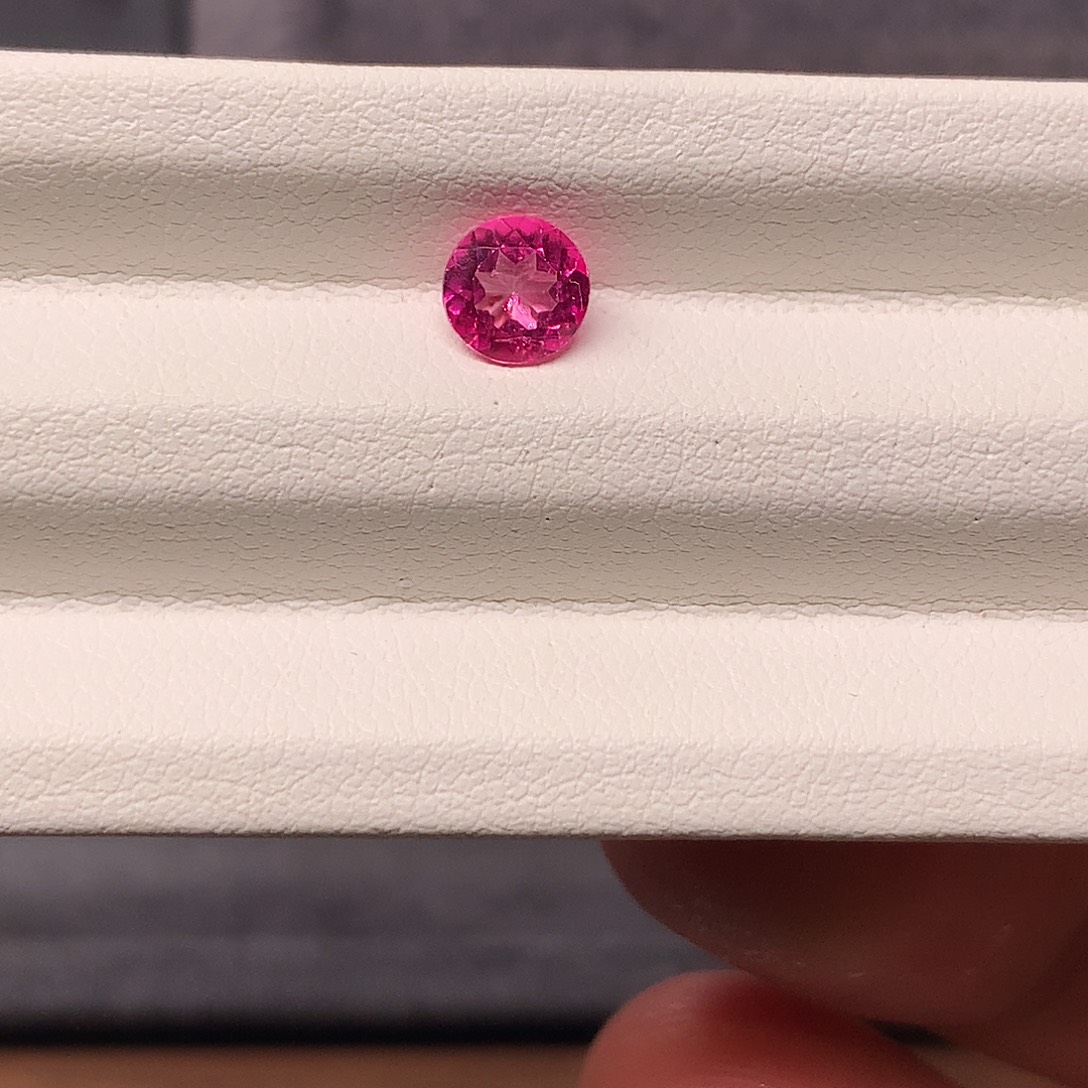 托帕石裸石未镶嵌1克拉粉色托帕石