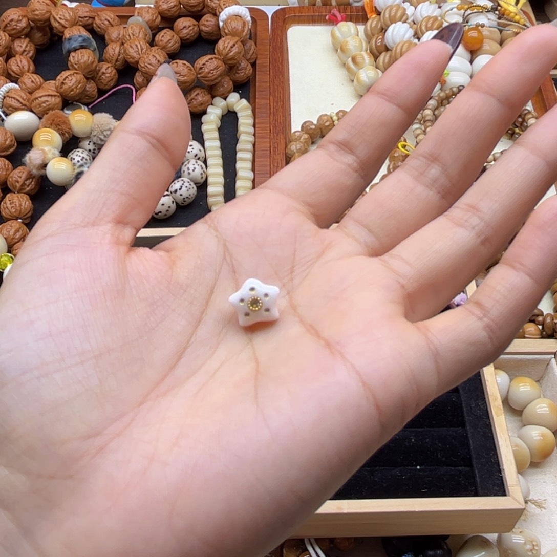 手串猴头核桃C****巳